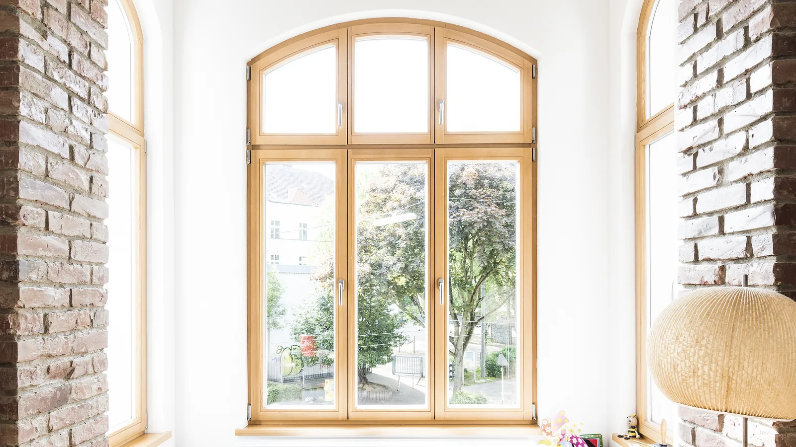 Holzfenster – Innenansicht mit Profil und Oberfläche